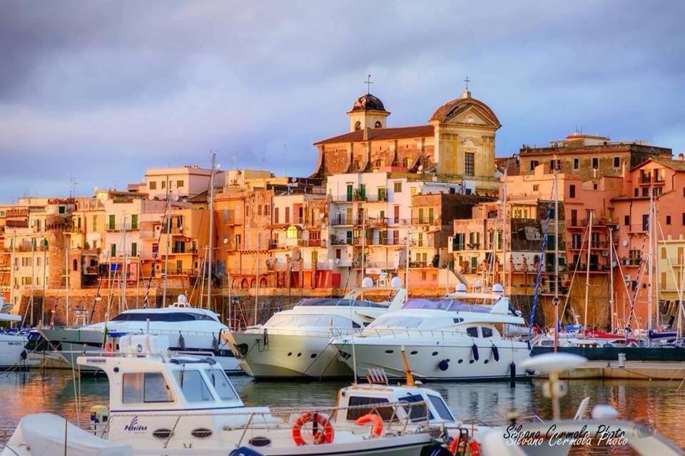 Bnb The Station Nettuno Exterior photo